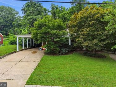 6105 MUNSON HILL ROAD , FALLS CHURCH, VA 22044