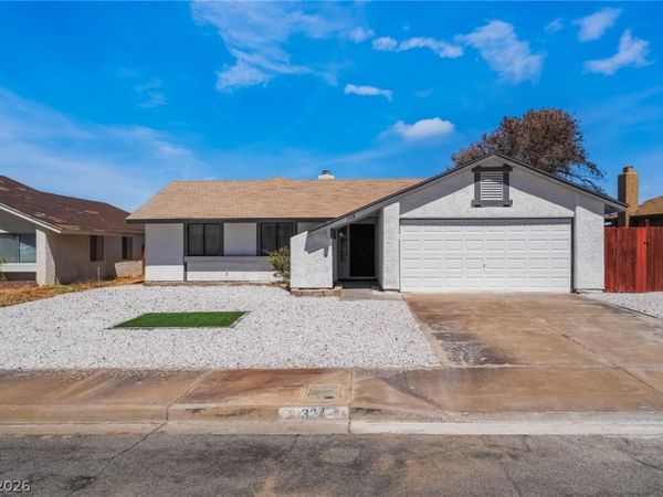 324 W Chesapeake Way , Henderson, NV 89015