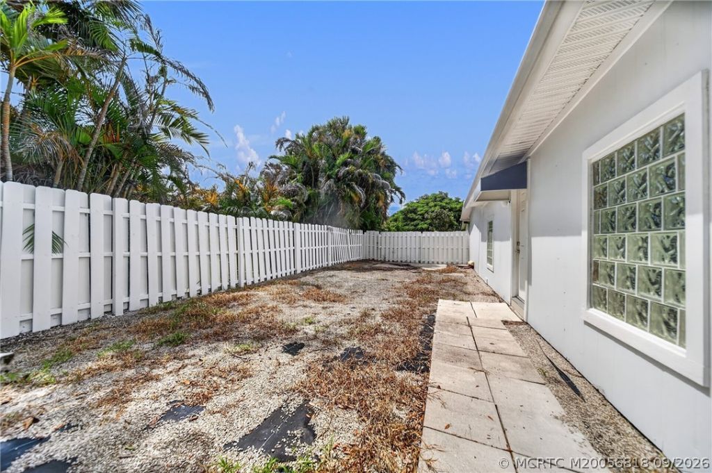 1200 S Kanner Highway, Stuart, FL 34994 Photo