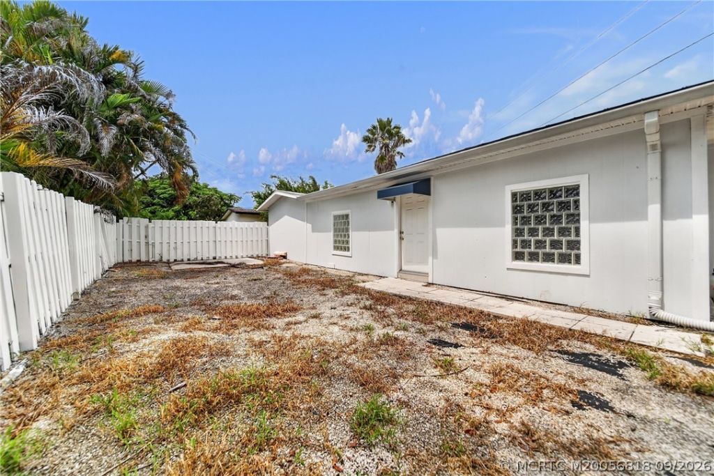1200 S Kanner Highway, Stuart, FL 34994 Photo