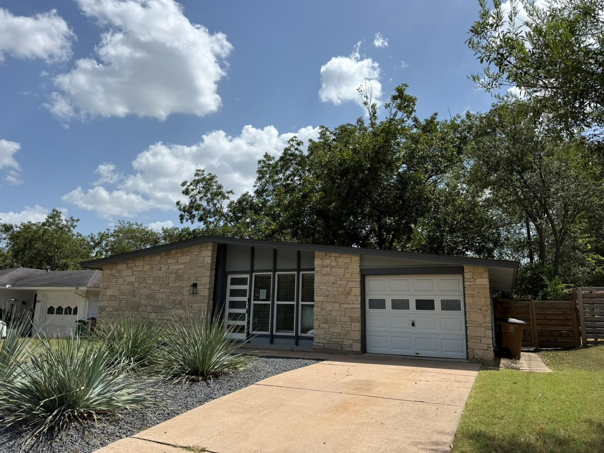 509 Ramble Ln, Austin, TX 78745 Main Photo