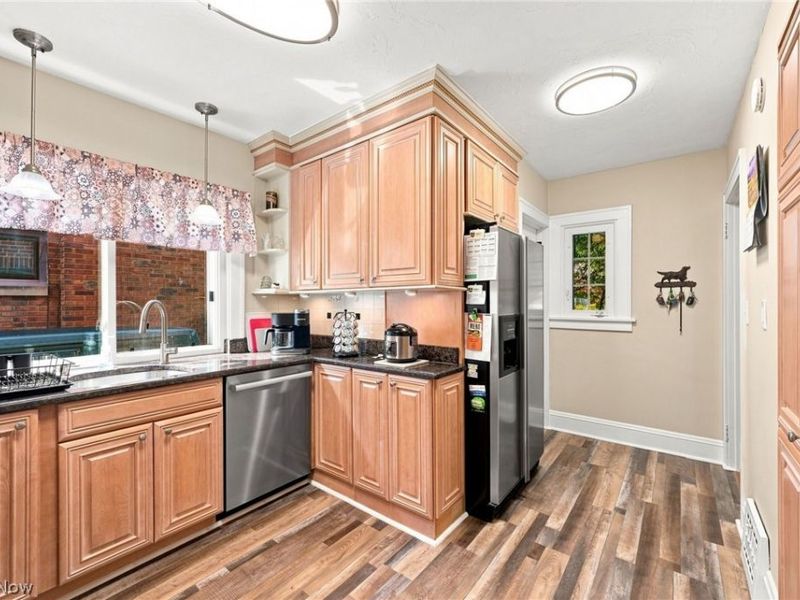 17101 Laverne Avenue, Cleveland, OH 44135 Photo 18