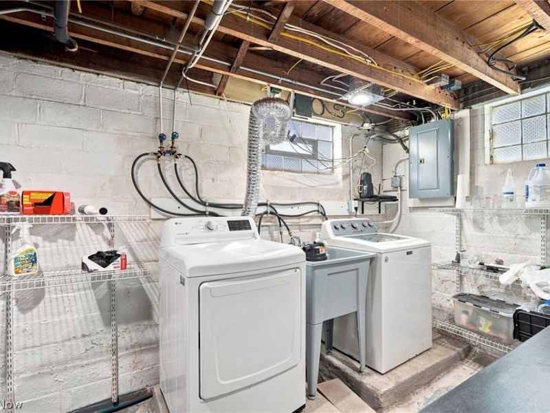 17101 Laverne Avenue, Cleveland, OH 44135 Photo 38