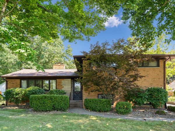 3310 Archer Drive , East Moline, IL 61244