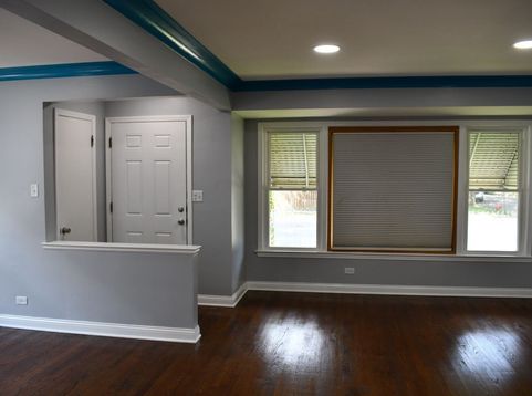 Main Photo