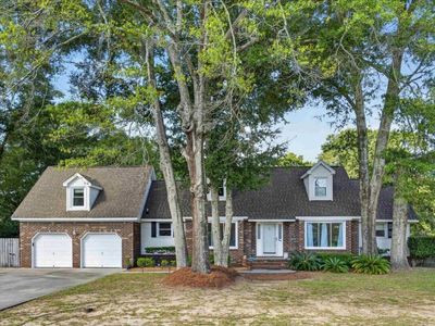 947 Foxcroft Road, Charleston, SC 29412