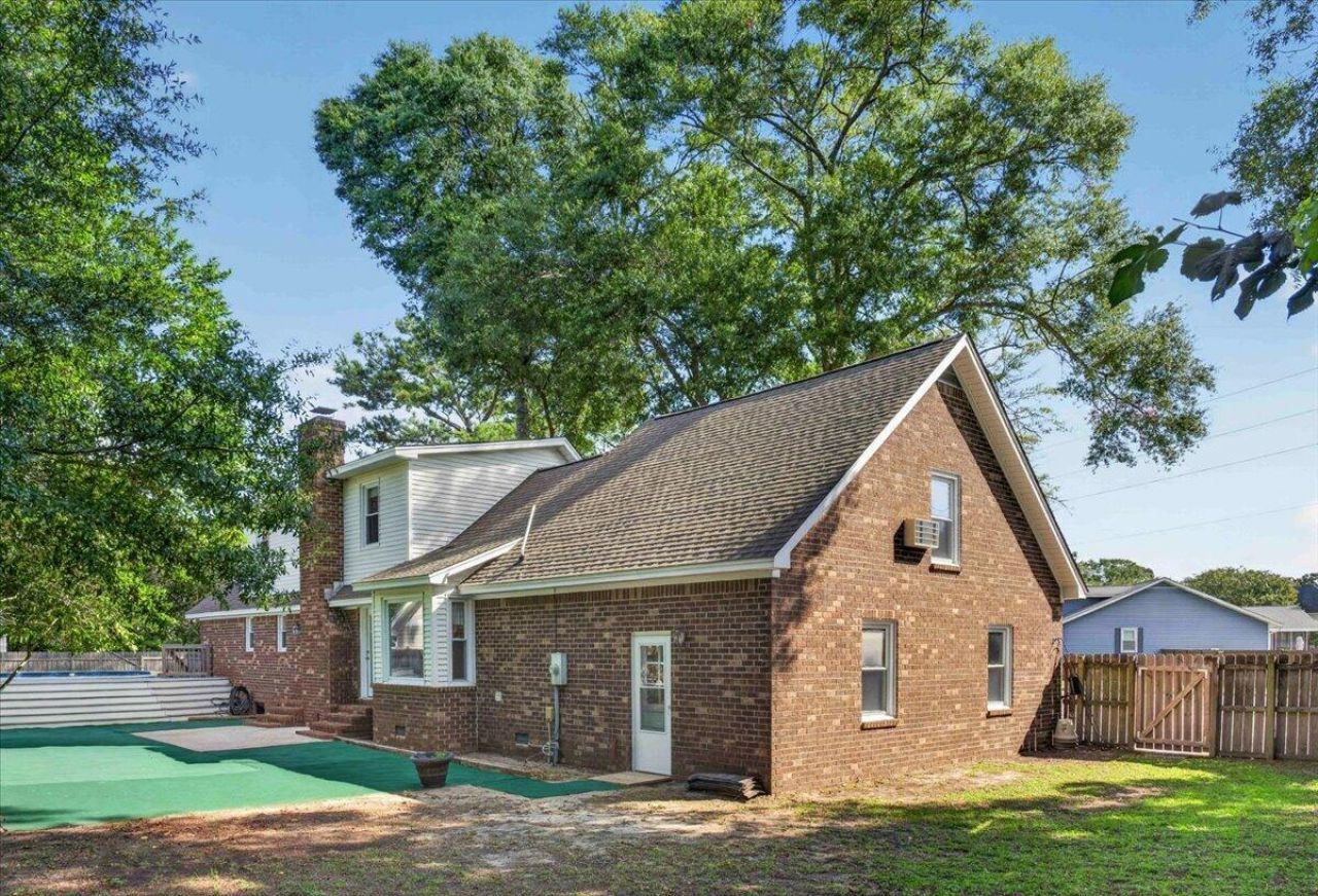 947 Foxcroft Road Photo 35