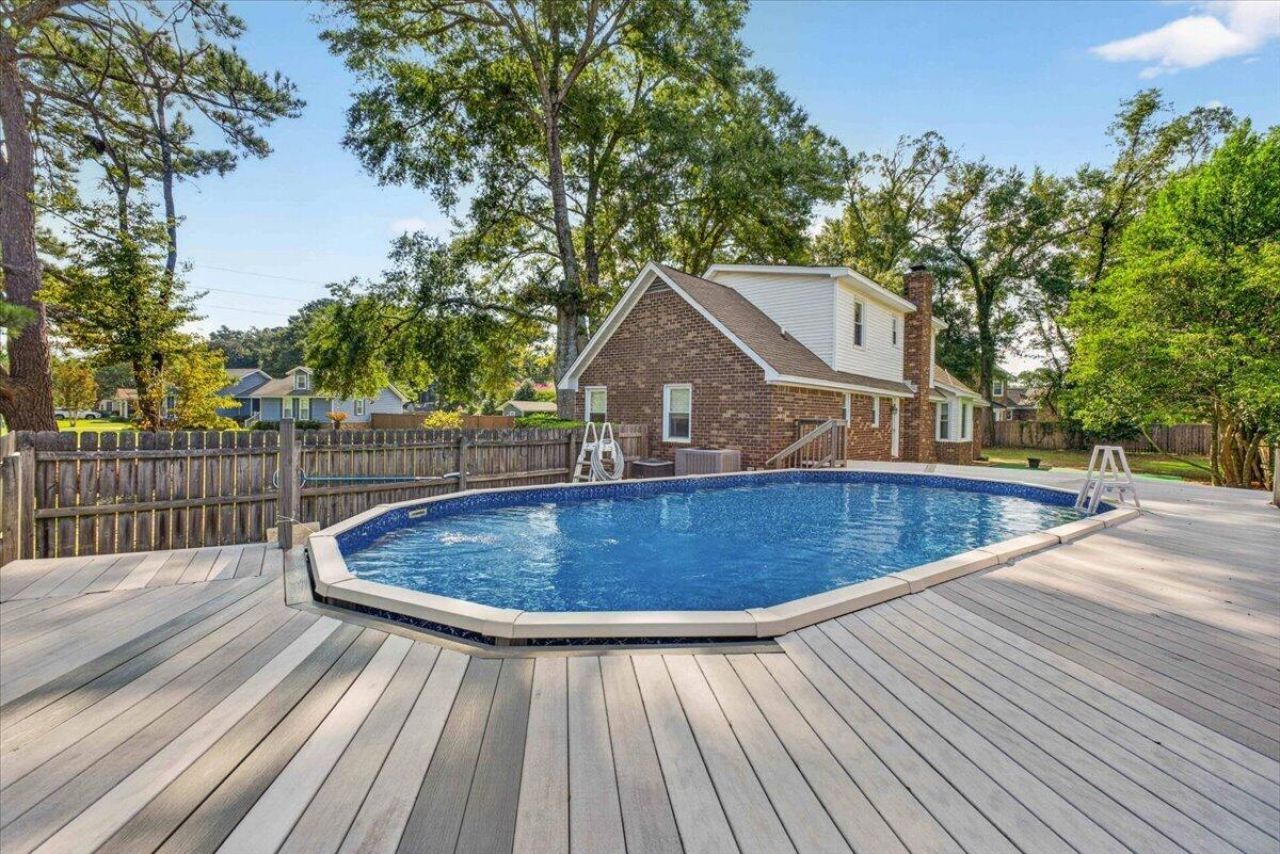 947 Foxcroft Road Photo 40