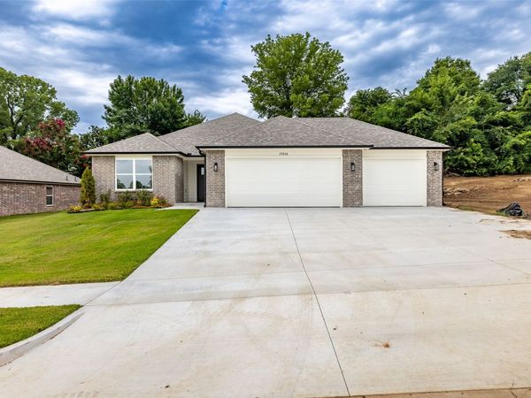 27436 E 125th Place S, Coweta, OK 74429
