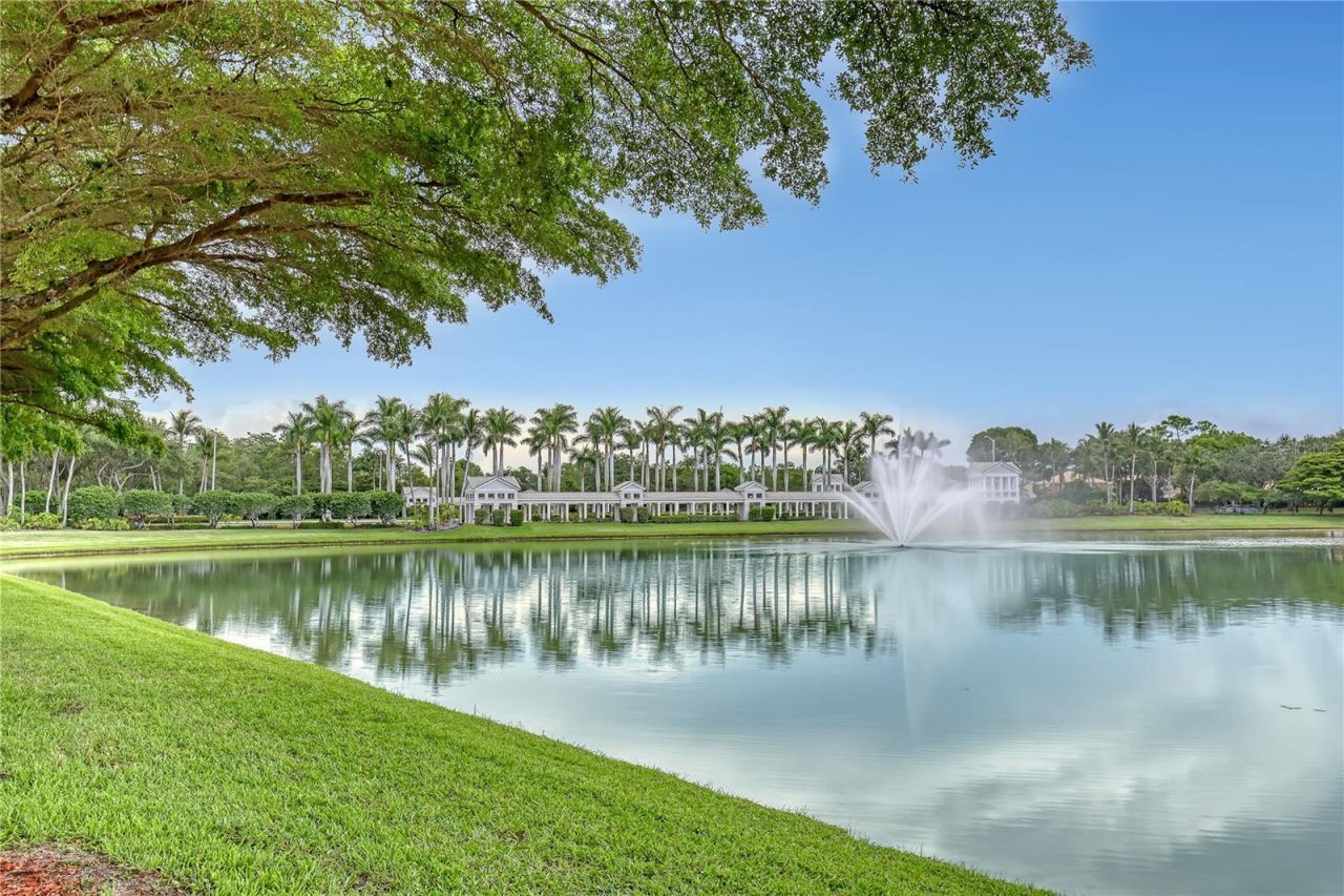 2063 Reston Circle , Royal Palm Beach, FL 33411 Photo