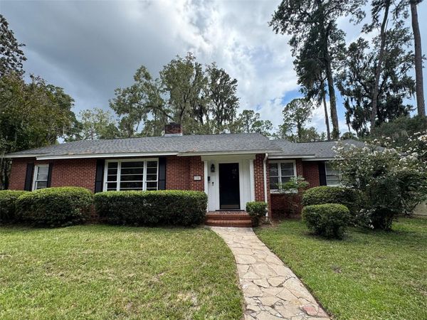 2207 NW 2ND AVENUE , GAINESVILLE, FL 32603