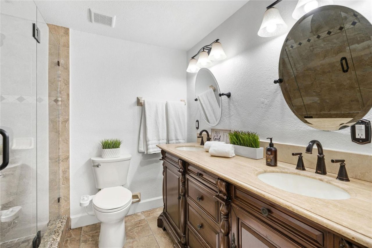 6004 W Jean Street , Tampa, FL 33634 Photo