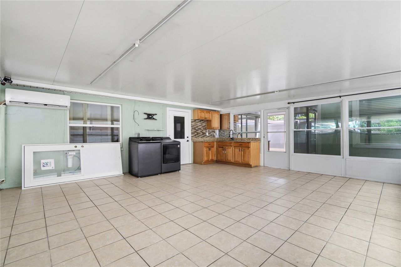 6004 W Jean Street , Tampa, FL 33634 Photo