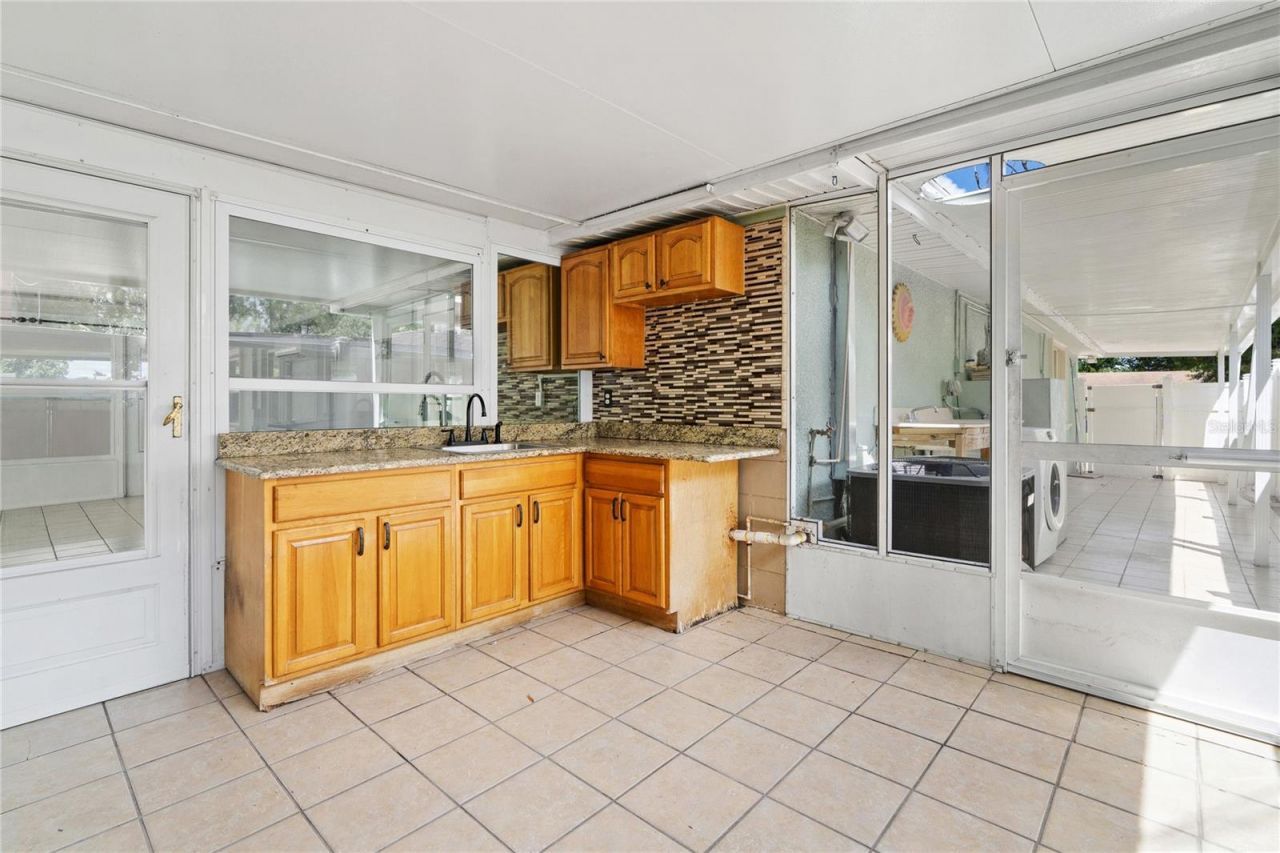6004 W Jean Street , Tampa, FL 33634 Photo