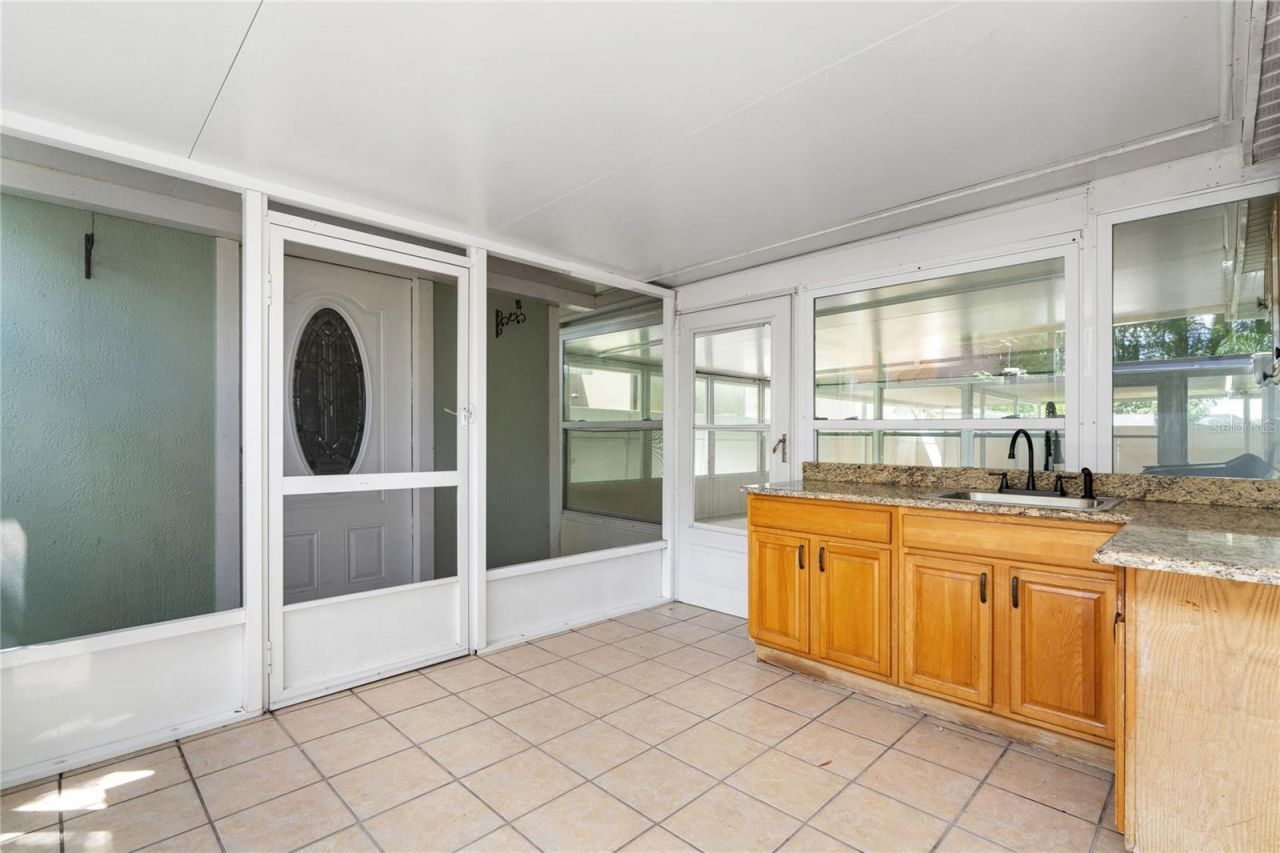 6004 W Jean Street , Tampa, FL 33634 Photo