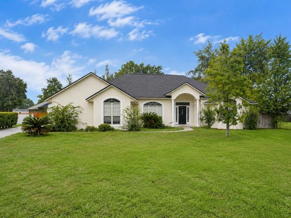 526 NW SAVANNAH CIRCLE , LAKE CITY, FL 32055