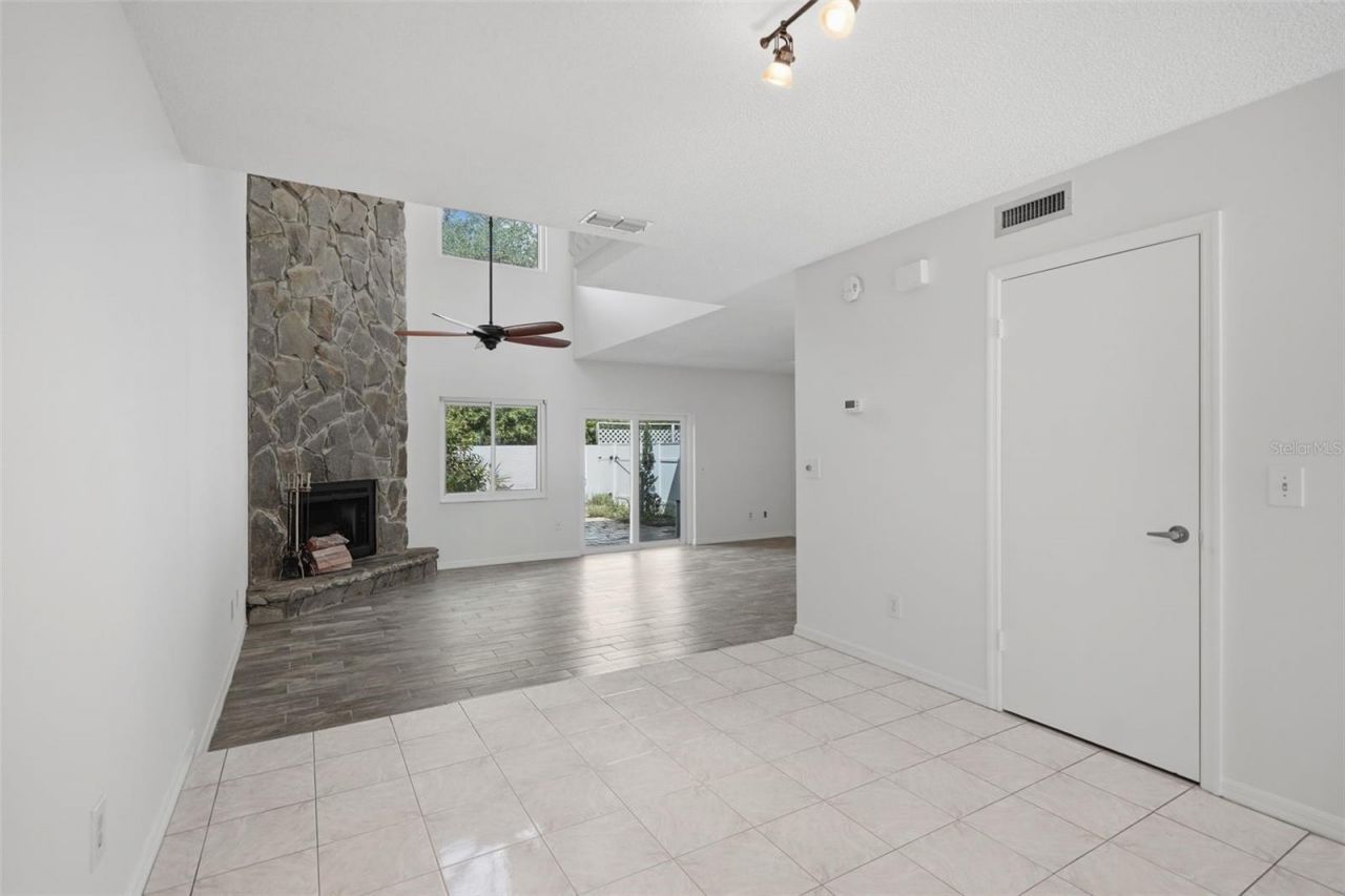 5824 Idle Forest Place , Tampa, FL 33614 Photo