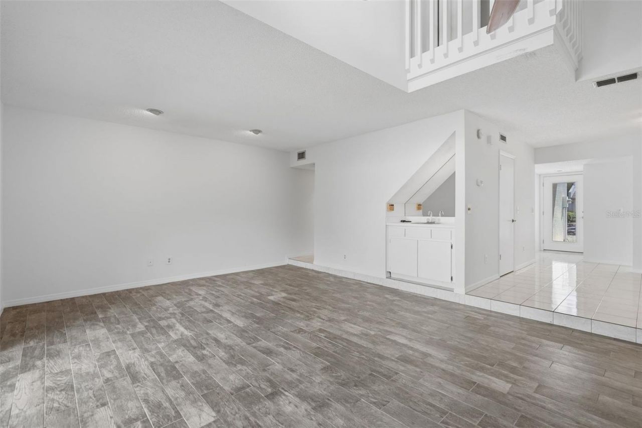 5824 Idle Forest Place , Tampa, FL 33614 Photo