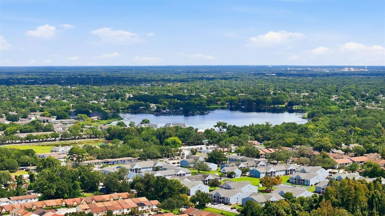 5824 Idle Forest Place , Tampa, FL 33614 Photo