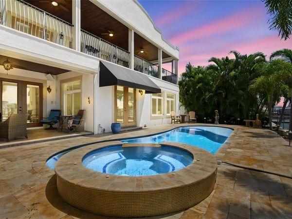 11220 8TH STREET E, TREASURE ISLAND, FL 33706