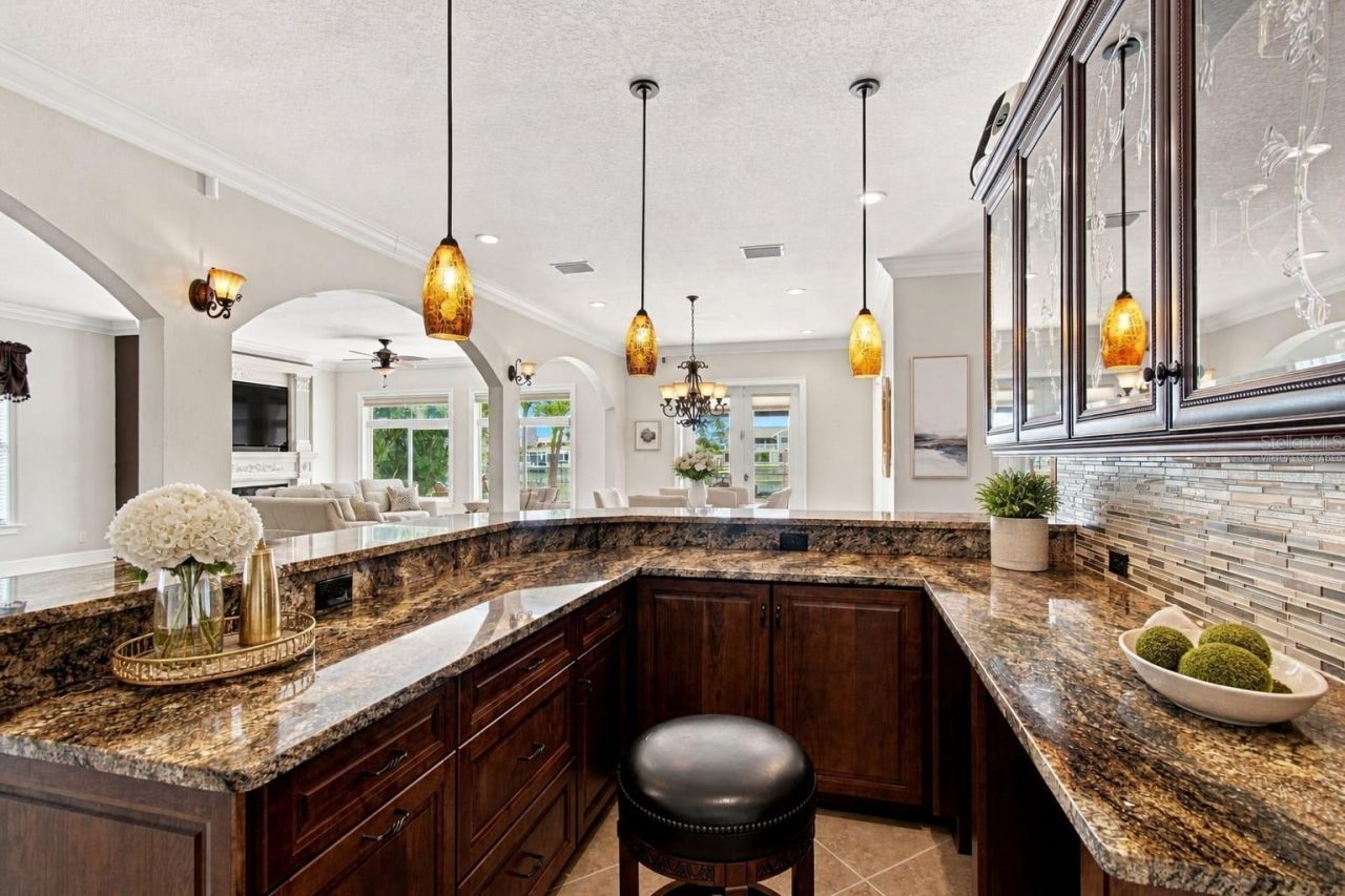 11220 8th Street E, Treasure Island, FL 33706 Photo