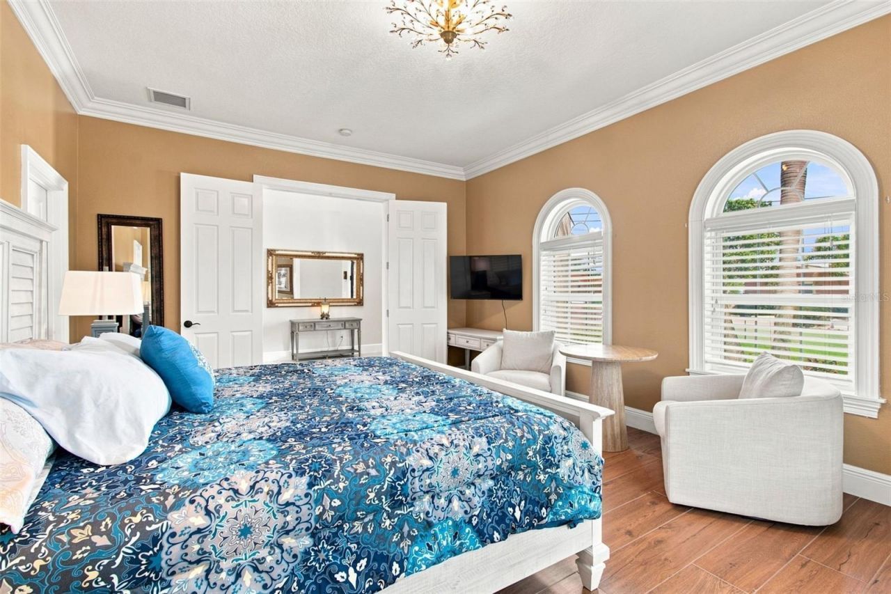 11220 8th Street E, Treasure Island, FL 33706 Photo
