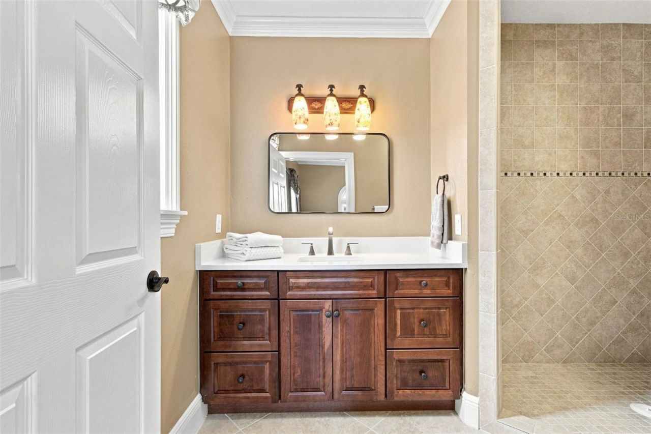 11220 8th Street E, Treasure Island, FL 33706 Photo