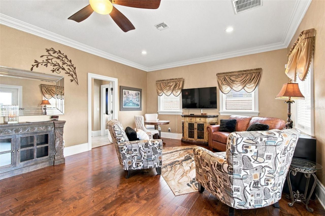 11220 8th Street E, Treasure Island, FL 33706 Photo