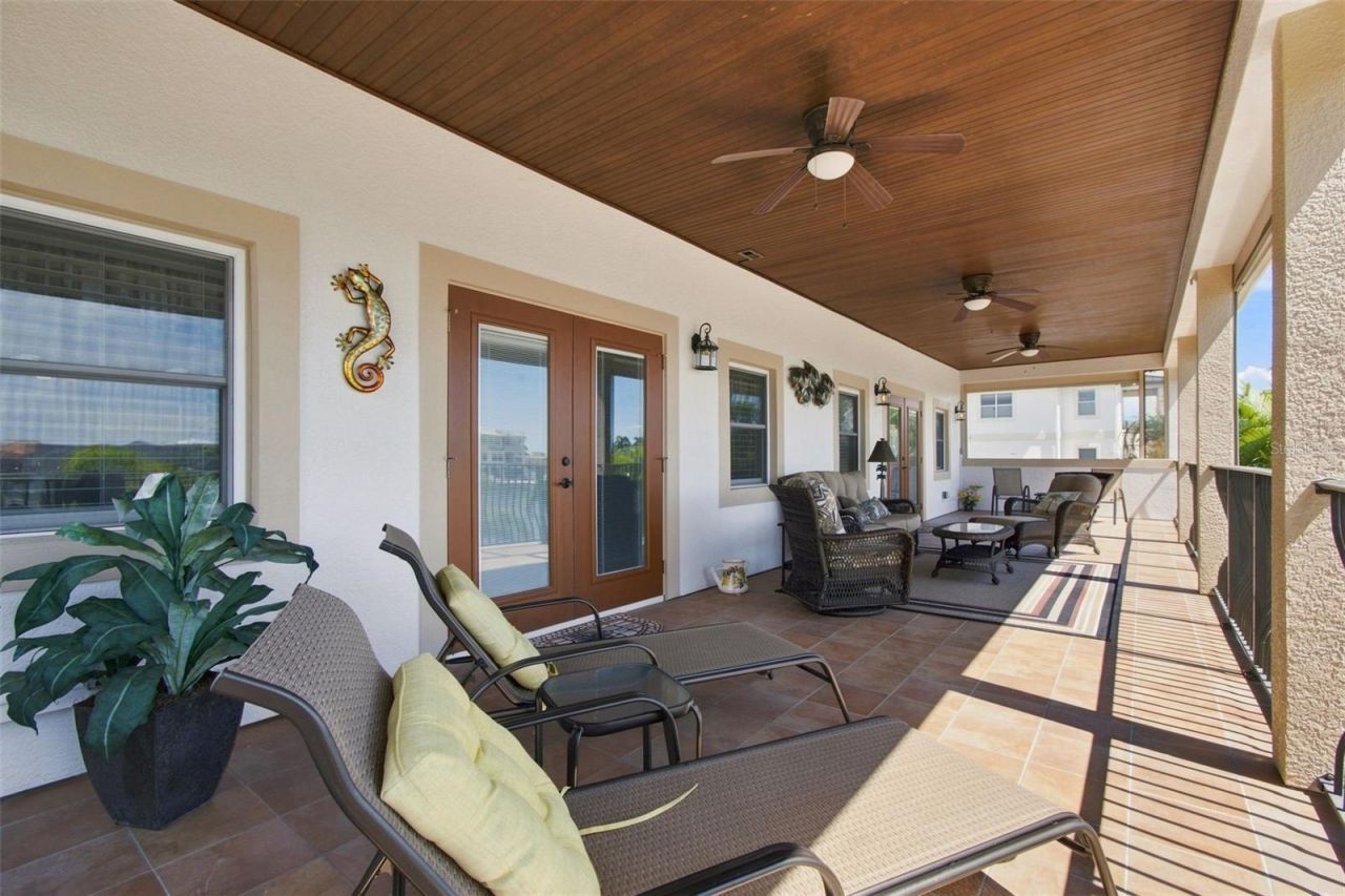 11220 8th Street E, Treasure Island, FL 33706 Photo