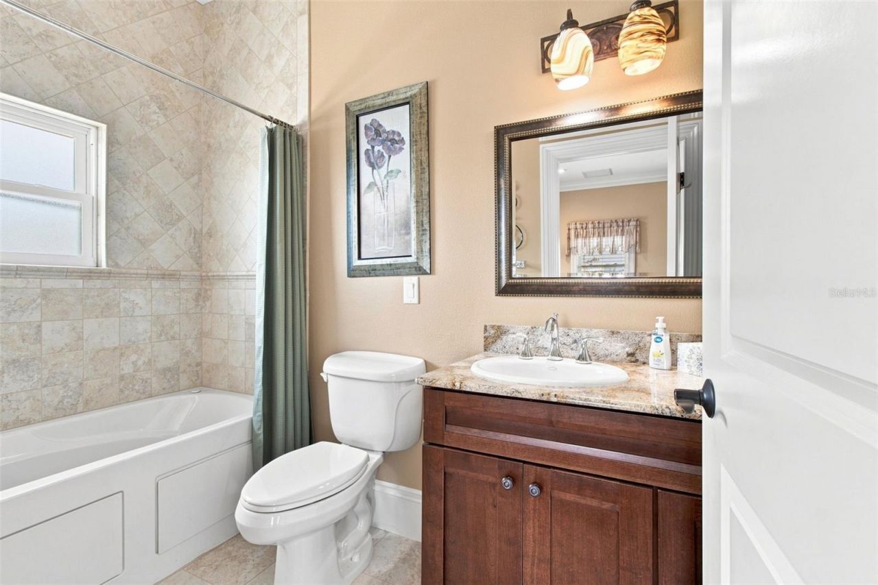 11220 8th Street E, Treasure Island, FL 33706 Photo