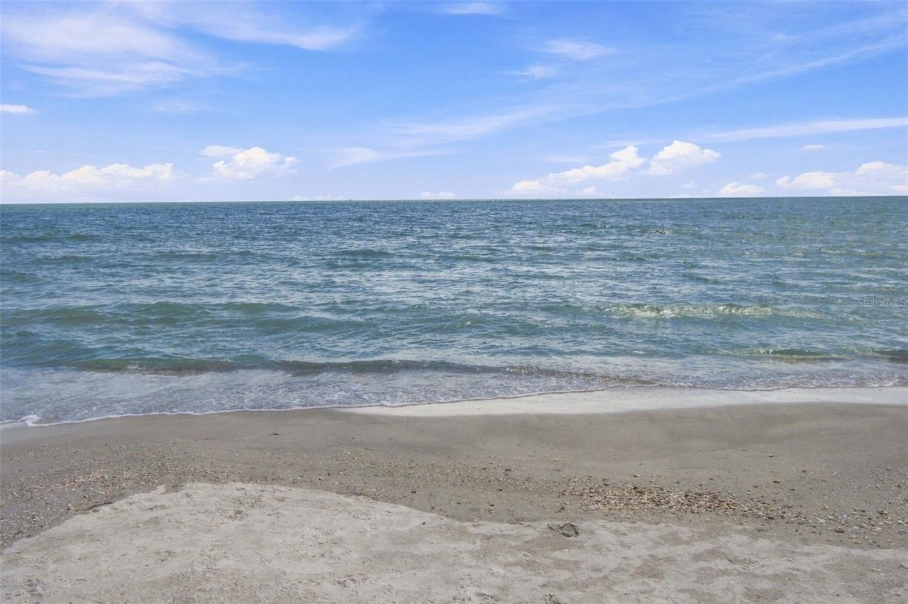 11220 8th Street E, Treasure Island, FL 33706 Photo