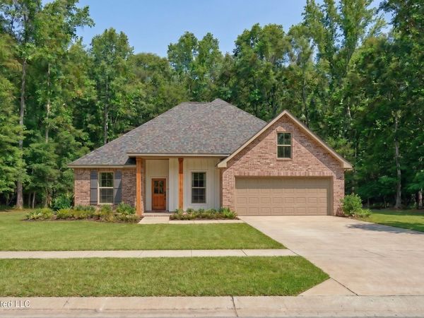 17960 Fairway View Drive, Biloxi, MS 39532