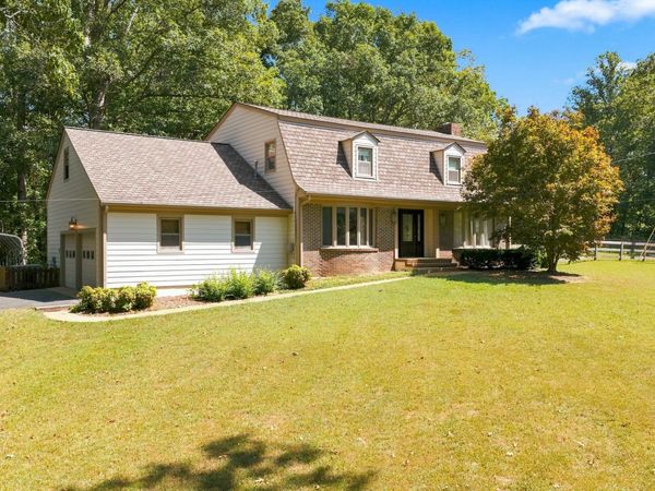 270 Harpeth Hills Dr , Kingston Springs, TN 37082
