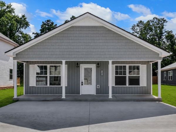 2627 Scott Dr , Clarksville, TN 37042