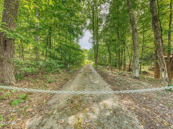 1670 Jobey Green Hollow Rd , Sevierville, TN 37876