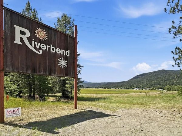 641 Riverbend Loop Rd, Cusick, WA 99119