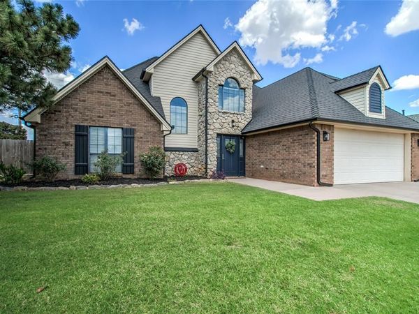 1513 Chisholm Trail, Weatherford, OK 73096