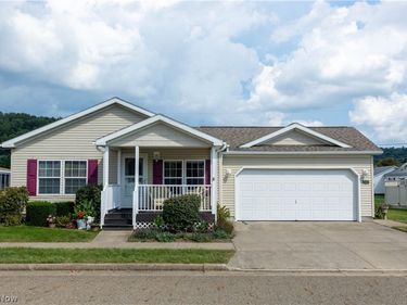 310 Galaxy Drive, Dover, OH 44622