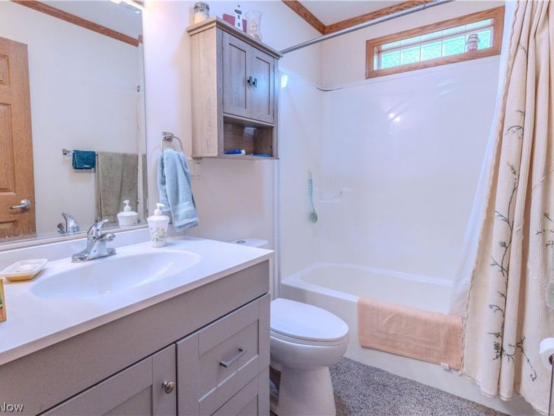 310 Galaxy Drive, Dover, OH 44622 Photo 15