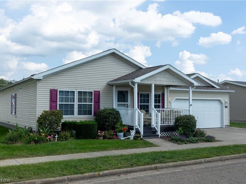 310 Galaxy Drive, Dover, OH 44622 Photo 3