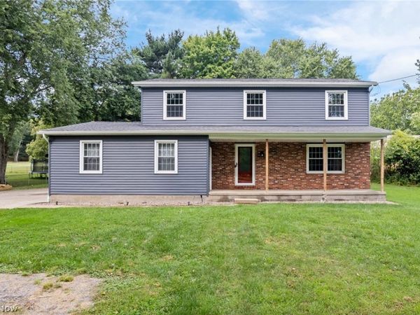 4618 S Arlington Road , Green, OH 44685
