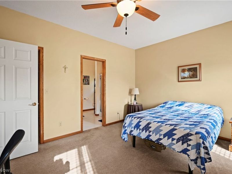 21 Abbington Drive NW, Warren, OH 44481 Photo 13