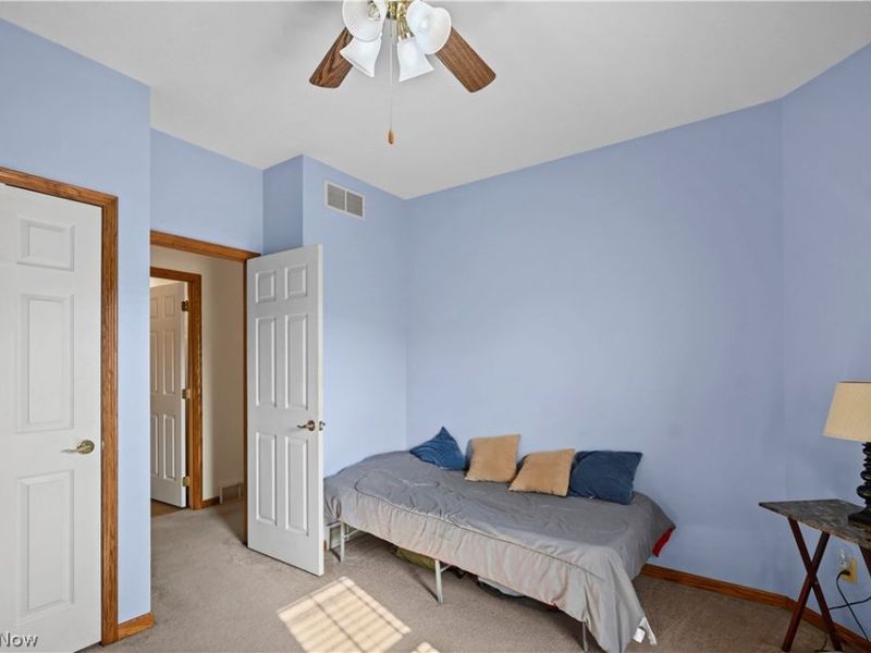 21 Abbington Drive NW, Warren, OH 44481 Photo 16