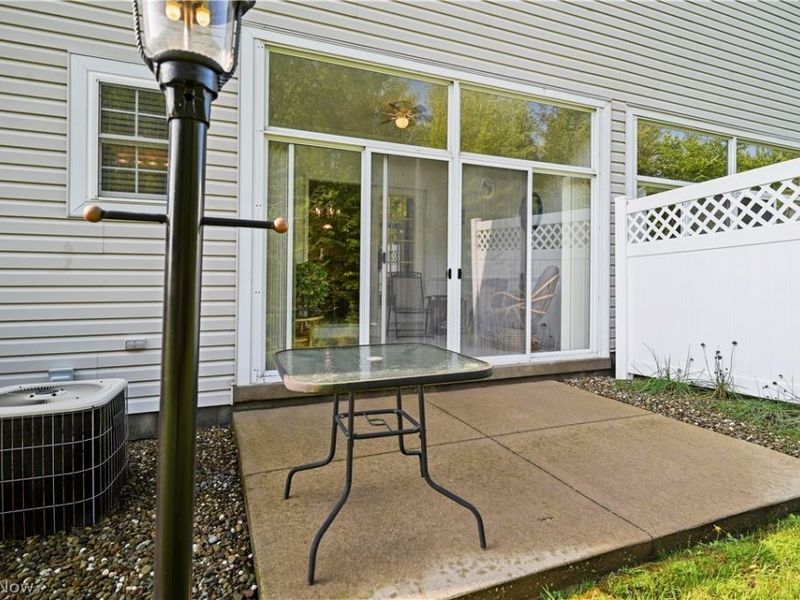 21 Abbington Drive NW, Warren, OH 44481 Photo 22