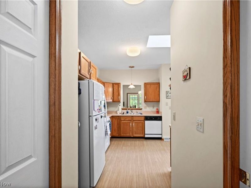 21 Abbington Drive NW, Warren, OH 44481 Photo 9