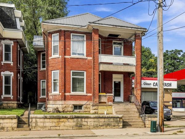 2139 Central Avenue, Dubuque, IA 52001