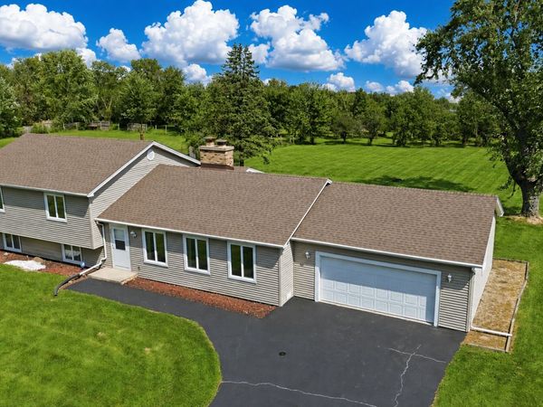 26553 S Woodlawn Avenue , Crete, IL 60417