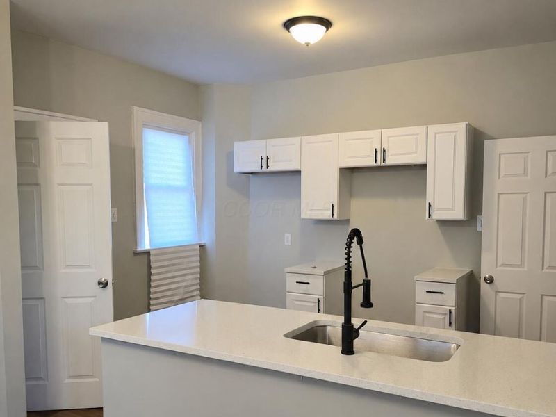 233 Columbian, Columbus, OH 43223 Photo 2