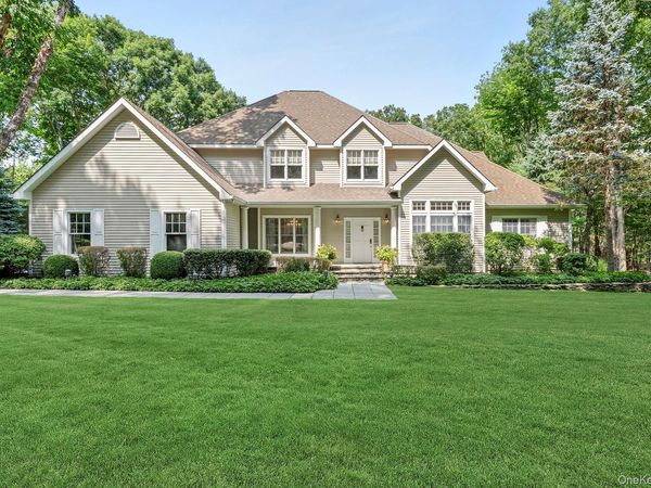 16 Barclay Drive , Sag Harbor, NY 11963