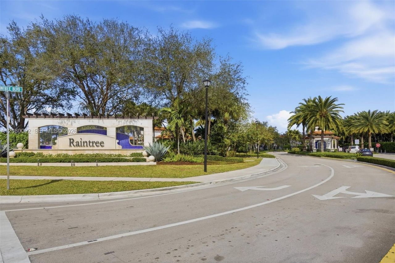 11621 SW 13th Ct , Pembroke Pines, FL 33025 Photo
